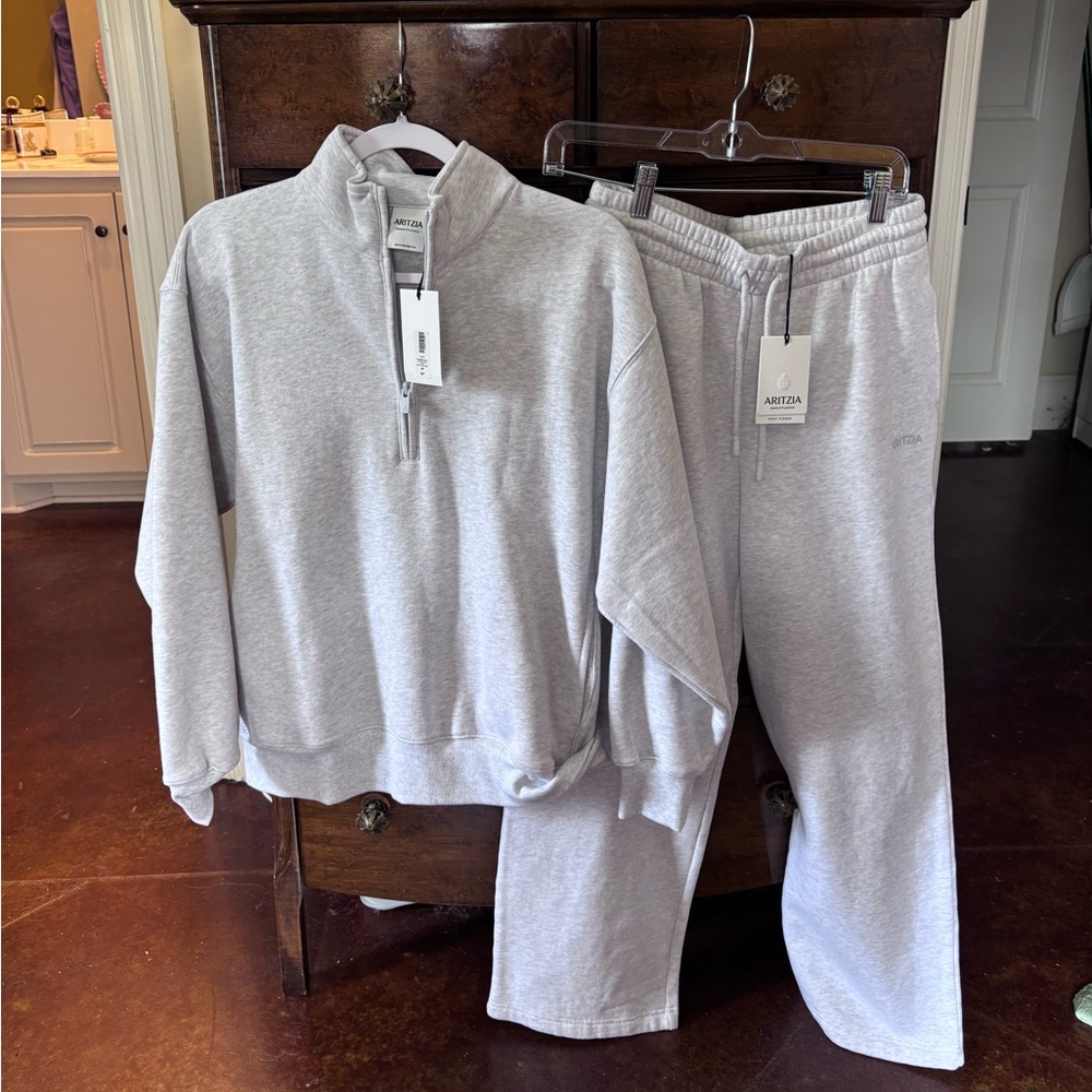 NWT Aritzia Heather Cloud White Sweatshirt/Sweatpants size Small